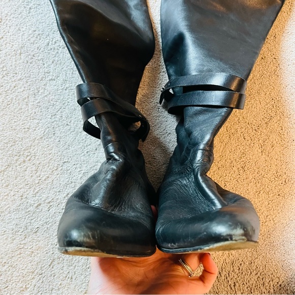 Pour La Victoire Black Boots, Size 8 - Picture 5 of 8